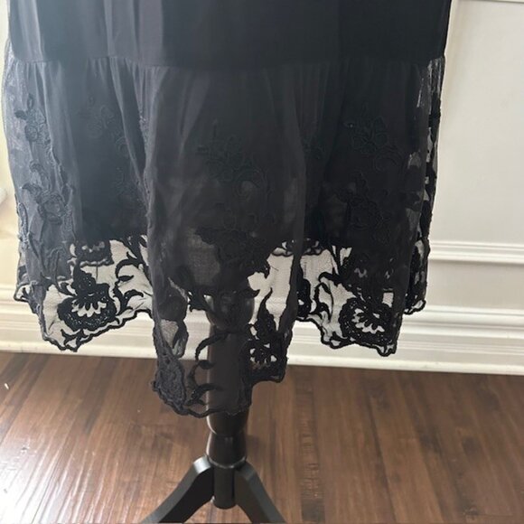 Velvet by Graham & Spencer Black Lace Dress - Picture 4 of 6